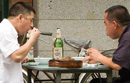 中国啤酒市场的“土洋之争”