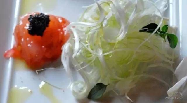 吃腻了小龙虾？让意大利餐厅为你配置清凉海鲜大餐！