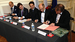 经典康帝产区协会与香槟协会签订合作协议