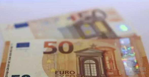 欧洲央行今日正式发行50欧元的新版纸币