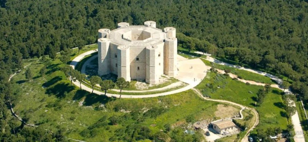 意酒产区课堂-33丨只酿桃红的经典产区 Castel del Monte Bombino Nero蒙特堡黑博比诺保证法定产区